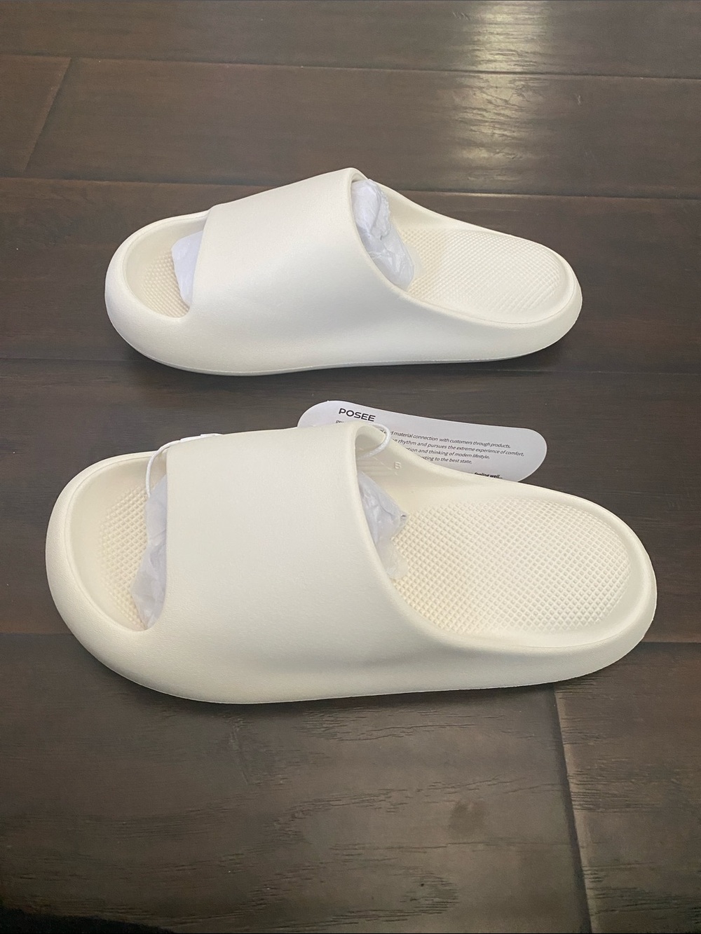 New with tag Posee Chillax lightweight rubber slide sandals women’s size 9- 9.5